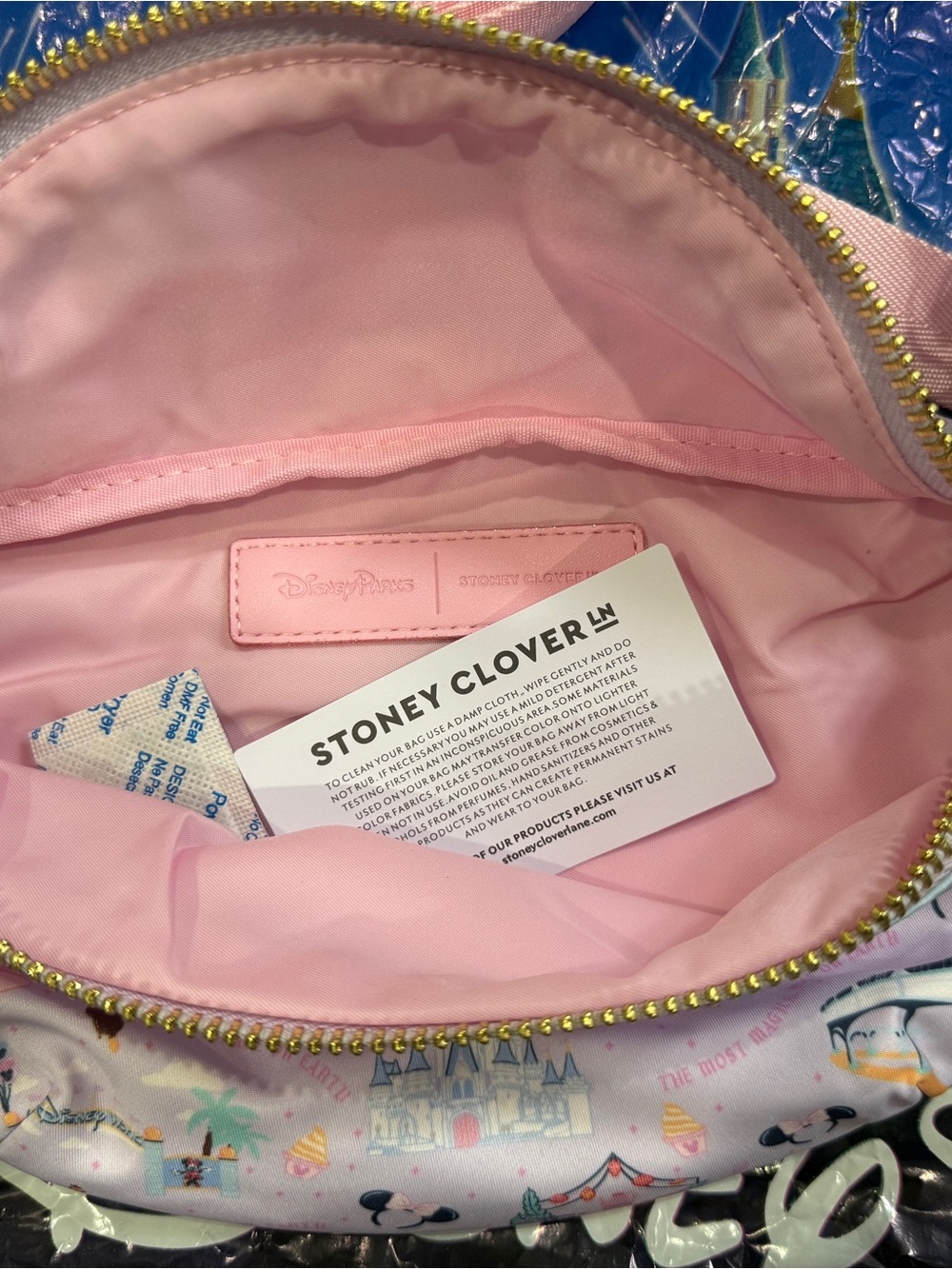 ✨ NWT Stoney Clover Lane x Walt Disney World Belt Bag Pink Park Icons Belt Bag - Picture 6 of 6